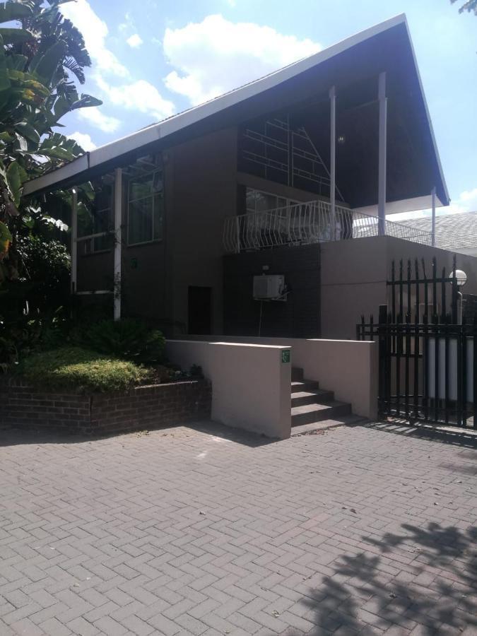 Rustenburg Guesthouse المظهر الخارجي الصورة